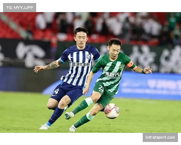 半场战报：浙江队1-0领先梅州客家，莱昂纳多点射破门